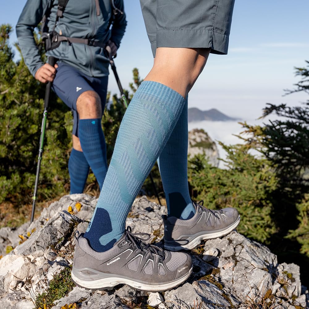 bauerfeind-outdoor-merino-compression-socks-wandersocken image 3