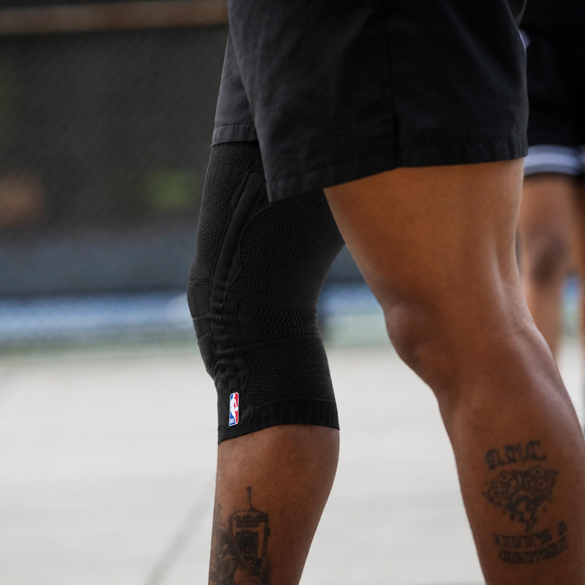 bauerfeind-knee-support-nba-sportkniebandage-basketball-gr-xs image 6